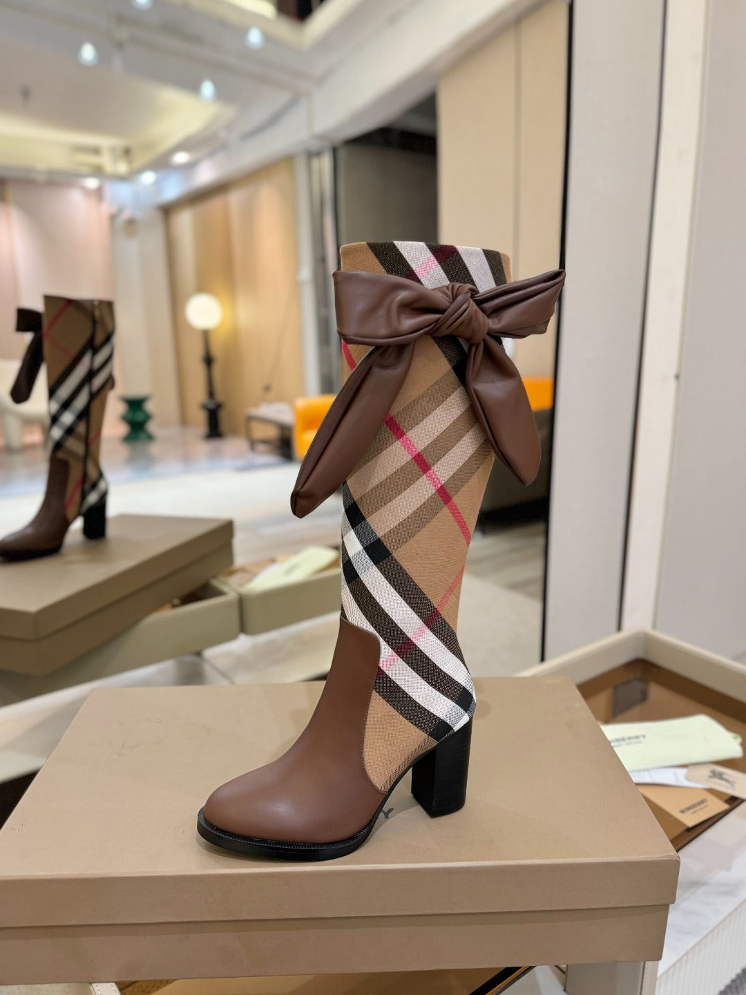 China Replica Burberry Women Shoes 182usd Only