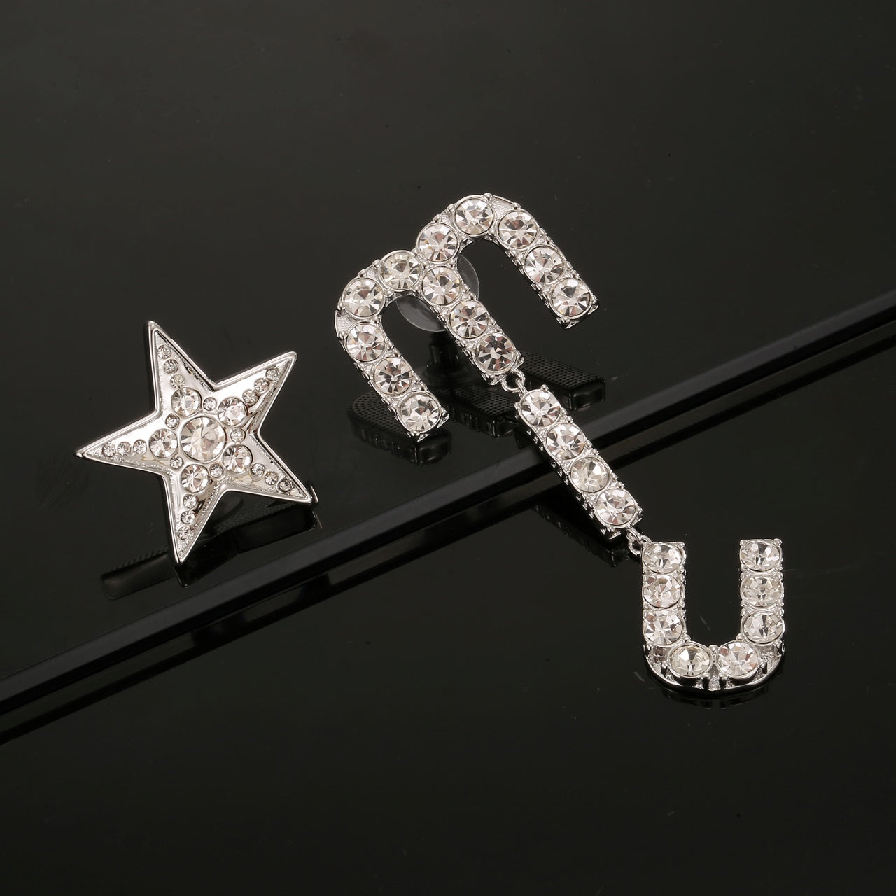 China Replica Miumiu Earrings 22usd Only